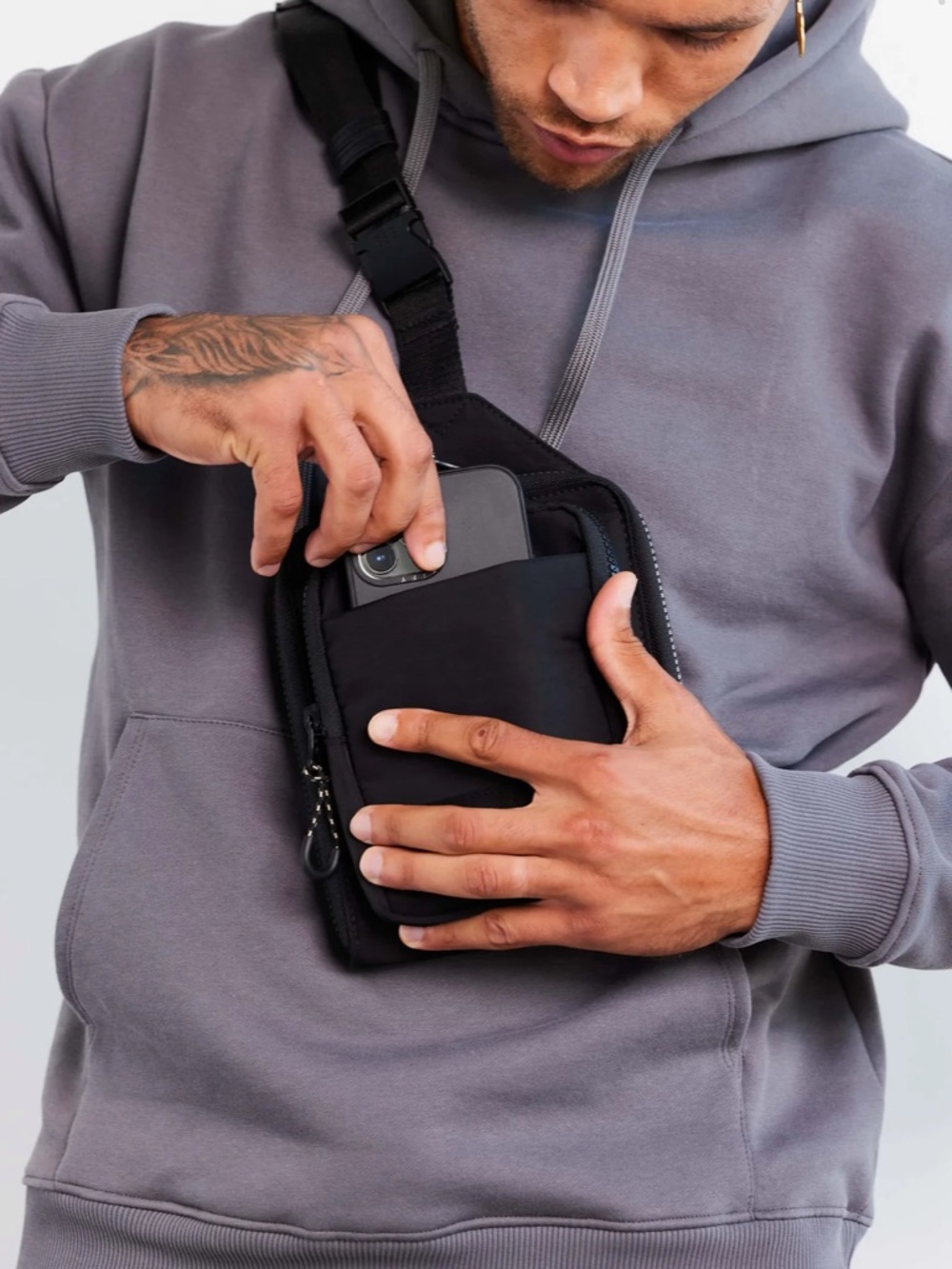 Béis The Sport Sling in Black NWT - Picture 3 of 8